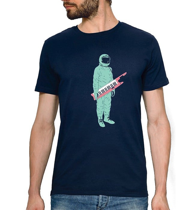 - Tshirt Bleu pour Homme - Imprimé Cosmonaute Musicien - Fun - JUNIQE