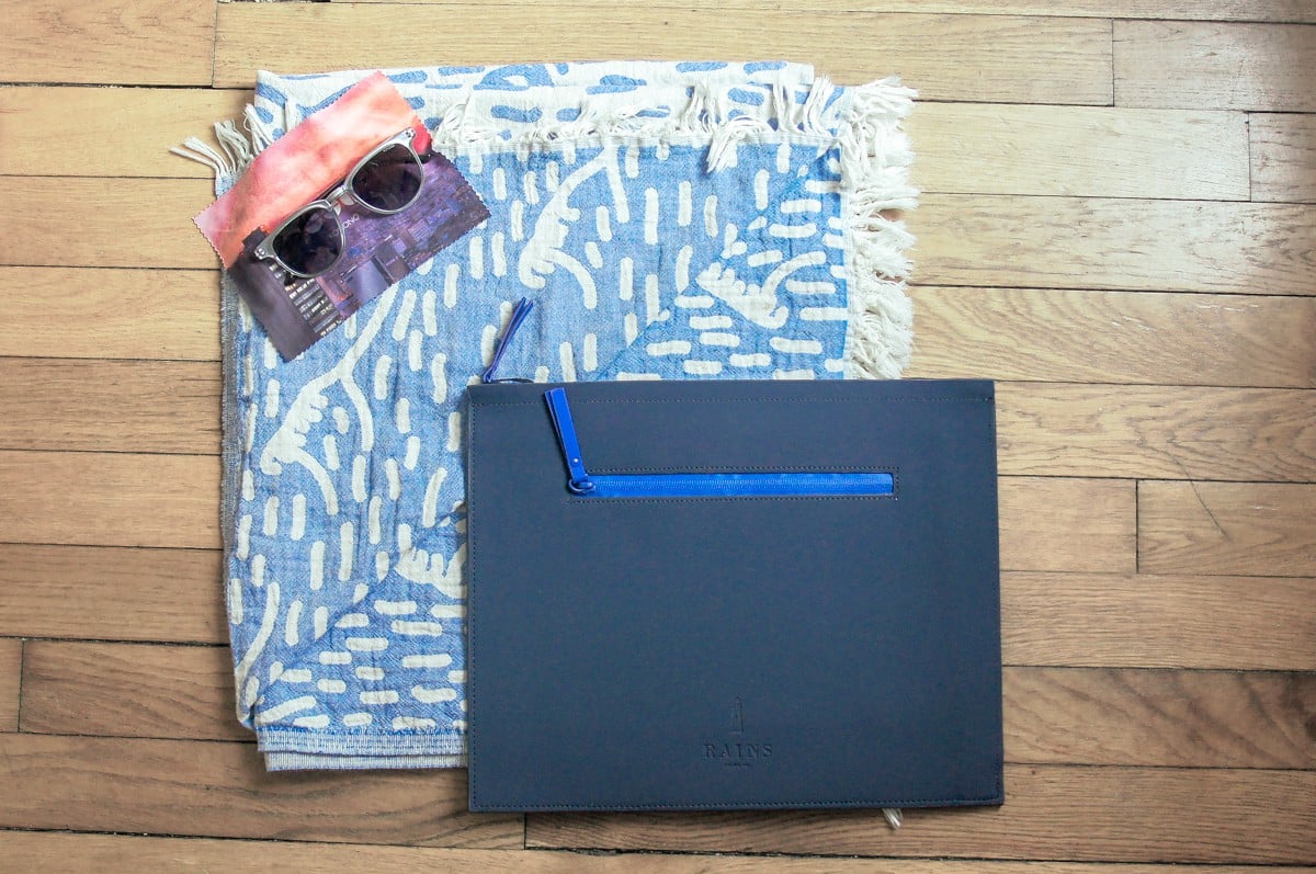 Sacoche, Lunettes de Soleil et Fouta