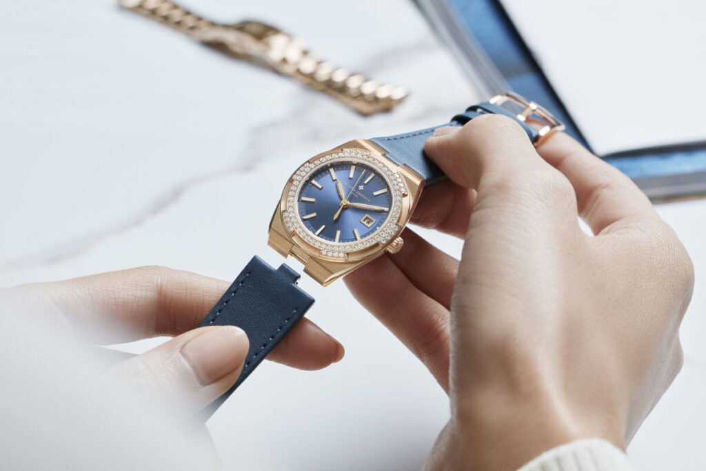 Vacheron Constantin et sa Montre Overseas Quartz : Un Luxe Renouvelé ? - - VAC Overseas quartz gold 1225V 200R H015 LFST 2