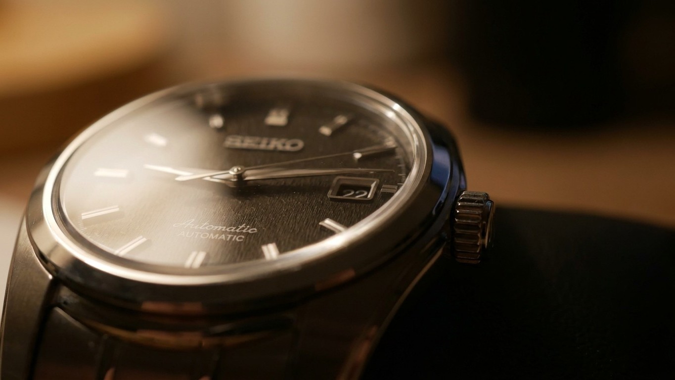 J'ai remis ma montre automatique à la bonne date un soir à 23 h juste pour la retrouver prête au réveil : le devis de l'ho...