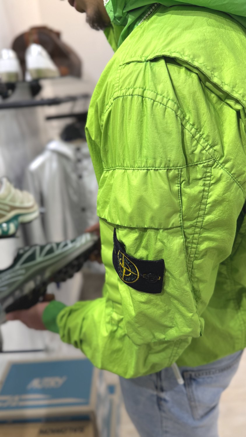 Seconde main Stone Island : le guide pour bien acheter (et déjouer les pièges) - - nb08 presse rienasemettre stone island portee