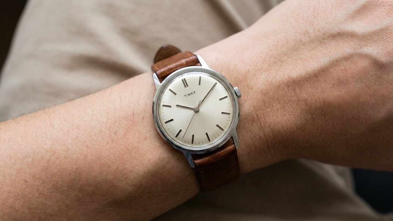 Plus personne ne fabrique de montres dans le Massachusetts : voici la seule marque américaine qui a traversé les années 1970
