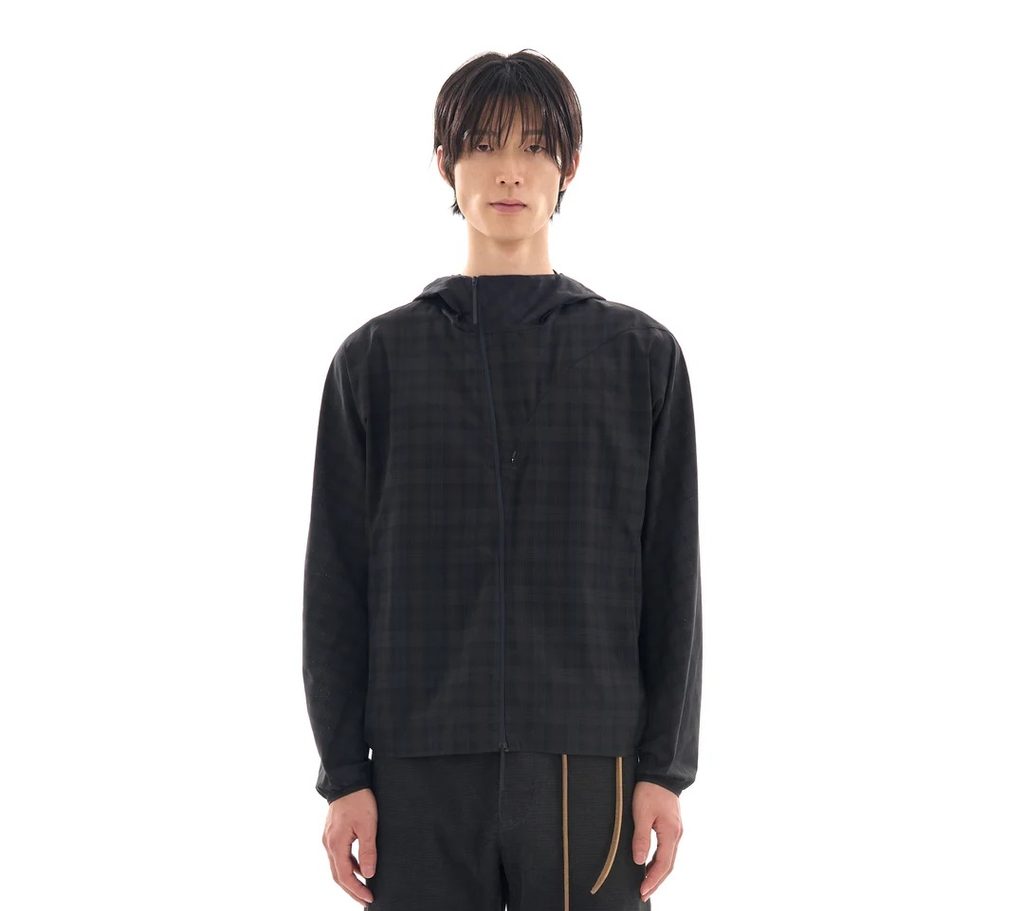 Personne ne les connaît... pour l'instant : voici les trois labels asiatiques qui pourraient bouleverser la mode masculine (et aucun ne ressemble aux deux autres) - - PAF 3