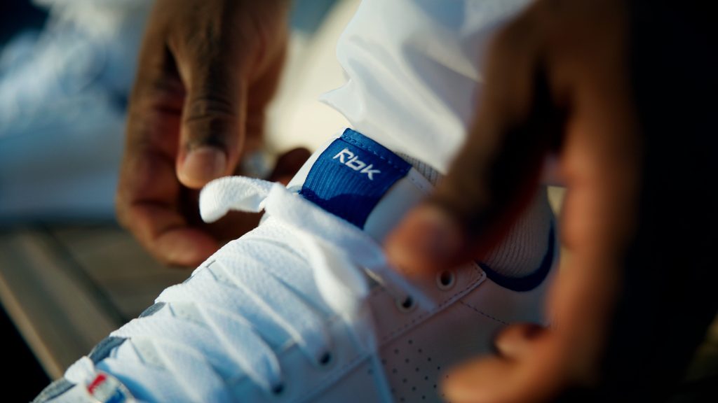 Reebok fait revivre une sneaker culte des années 2000 dans son coloris d’origine, avec un retour qui ravira les nostalgiques du hip-hop - - REEBOK X G UNIT G6 2