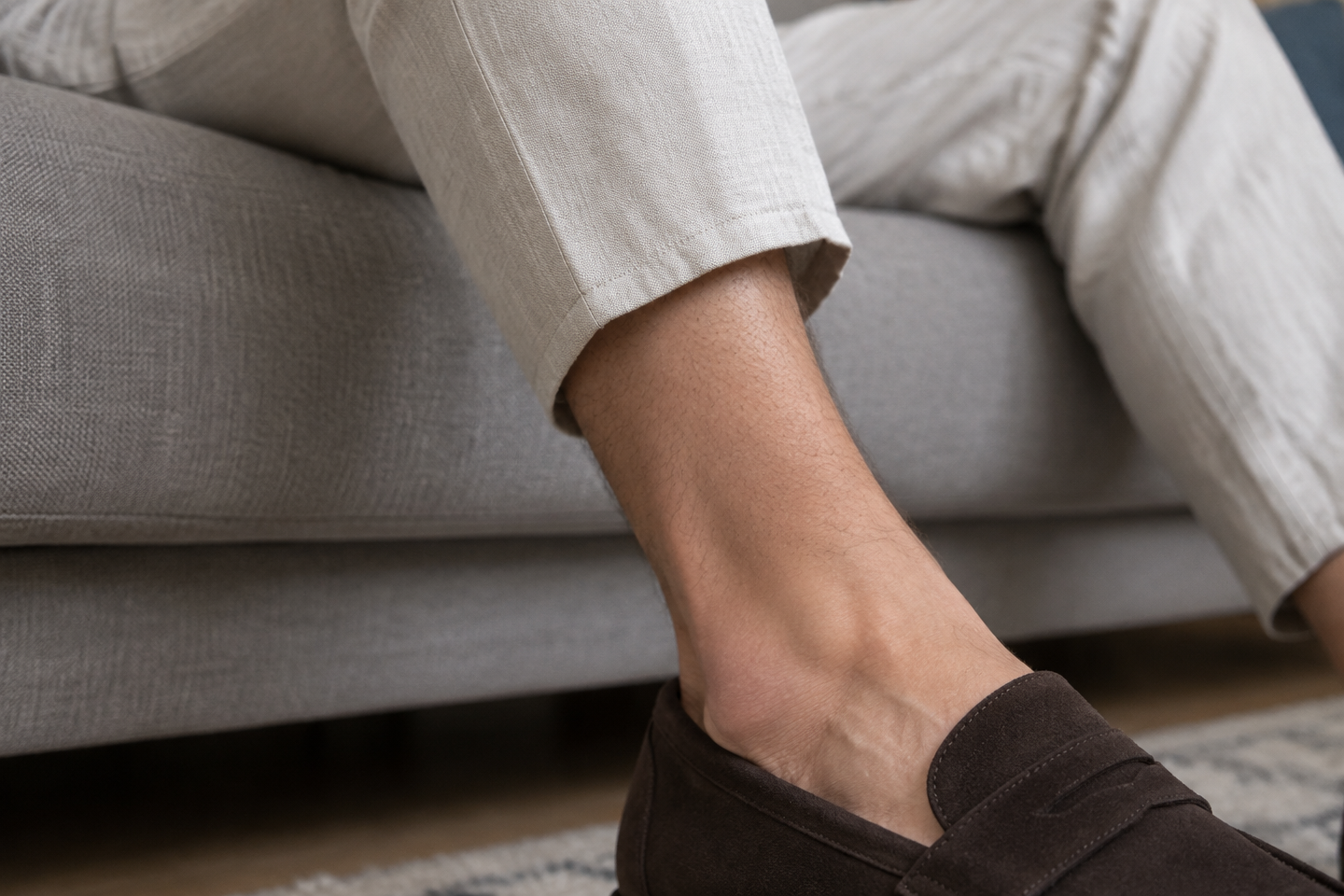 Ce détail d’entretien peut ruiner le tombé de votre pantalon en lin sans que vous vous en rendiez compte - - ce detail dentretien peut ruiner le tombe de votre pantalon en lin sans que vous vous en rendiez compte featured 1790146172