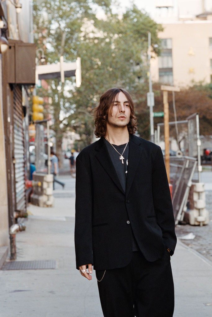 Supreme s’allie à ce label japonais discret : une collaboration où les matières éclipsent les logos - - supreme x apresse 11