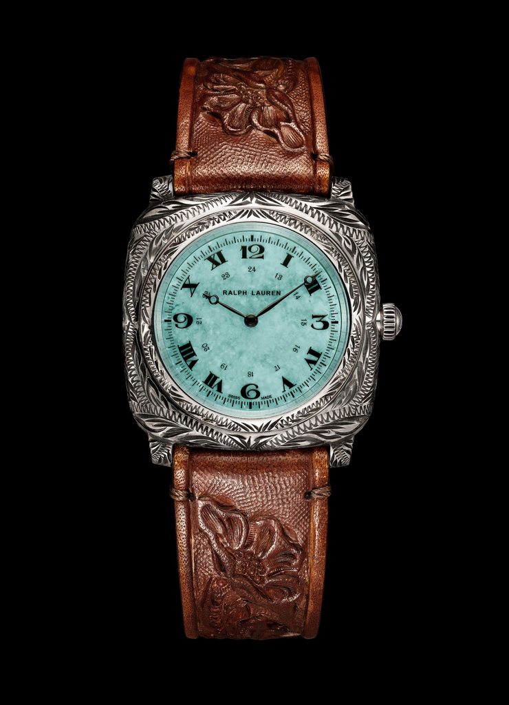 Avec son nouveau diamètre de 38 mm, la montre Western de Ralph Lauren prouve que l'extravagance n'est pas qu'une question de taille - - 468B55187001 WATCH FRONT