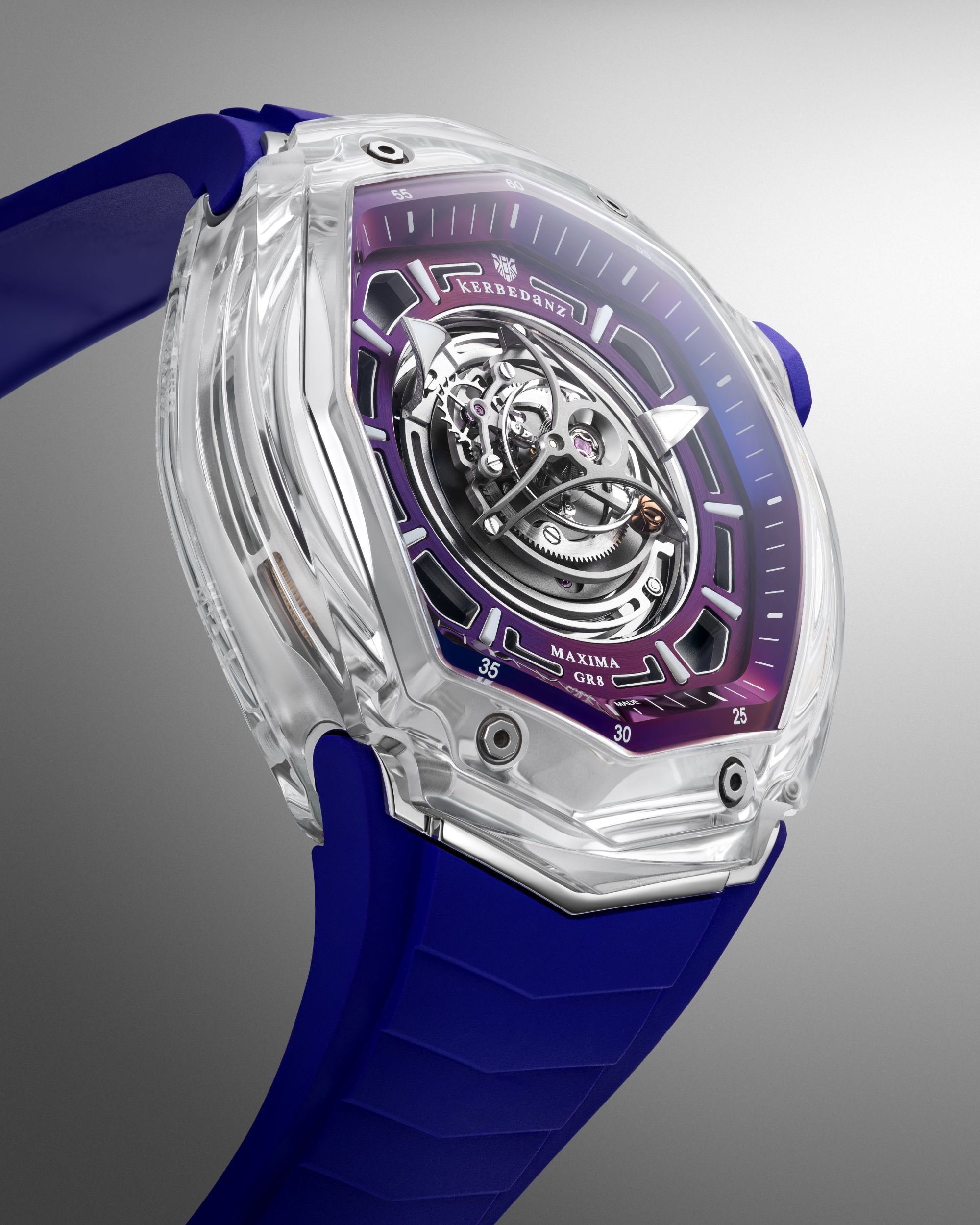 À 350 000 euros, cette montre tout en saphir transforme son tourbillon en spectacle central - - Lifestyle grey