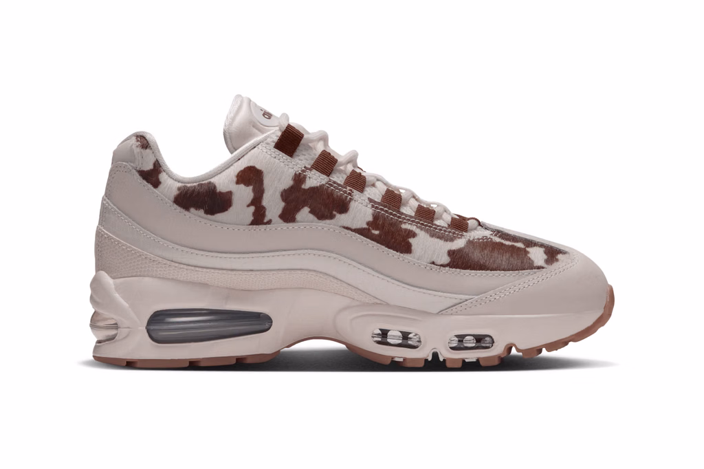 J'ai pris les taches marron et blanc de la nouvelle Air Max 95 pour un simple motif imprimé : en zoomant sur les photos officielles de Nike, j'ai compris ce qui recouvrait ses panneaux latéraux - - Nike Air Max 95 Big Bubble Cow Print IR5113 001 2