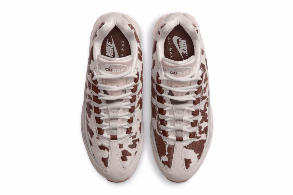J'ai pris les taches marron et blanc de la nouvelle Air Max 95 pour un simple motif imprimé : en zoomant sur les photos officielles de Nike, j'ai compris ce qui recouvrait ses panneaux latéraux - - Nike Air Max 95 Big Bubble Cow Print IR5113 001 4