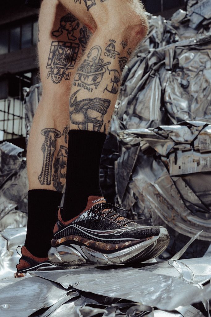 Ces sneakers inspirées par l'univers Western sont les pépites que les connaisseurs vont s'arracher cet automne - - Space Cowboy Capsule 0019