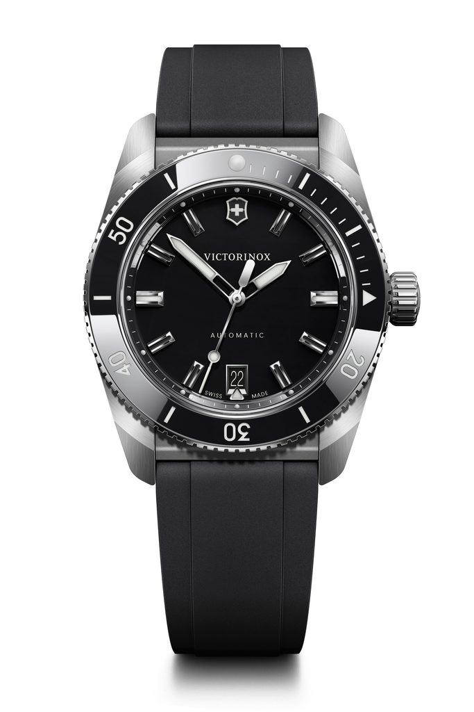 Une Maverick plus compacte : Victorinox mise sur un nouveau diamètre de 39 mm et ça lui réussit - - Victorinox Maverick Automatique Acier inoxydable 1b