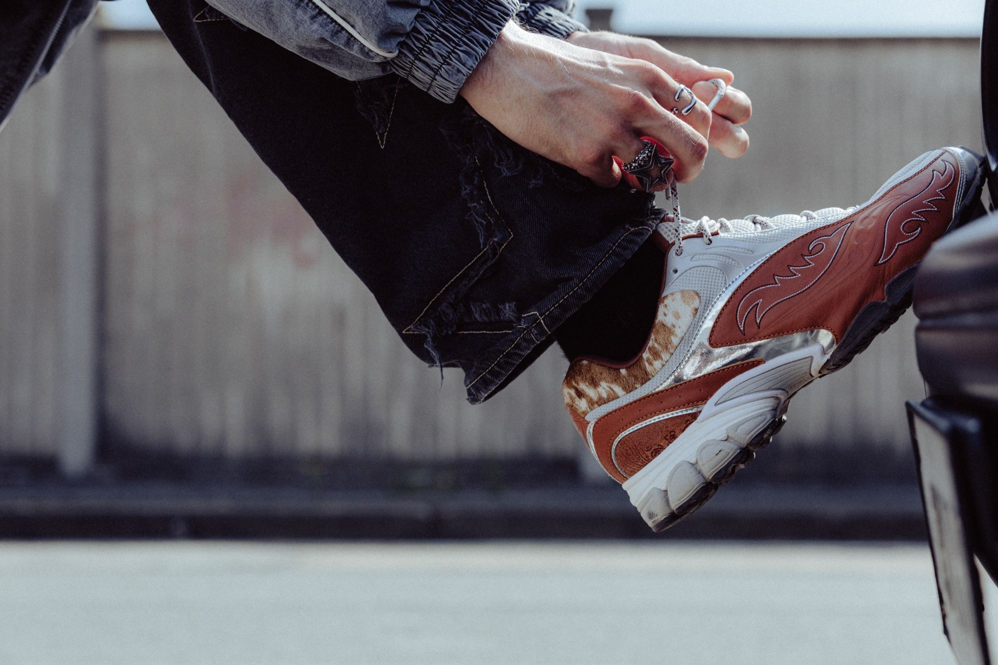 Ces sneakers inspirées par l’univers Western sont les pépites que les connaisseurs vont s’arracher cet automne