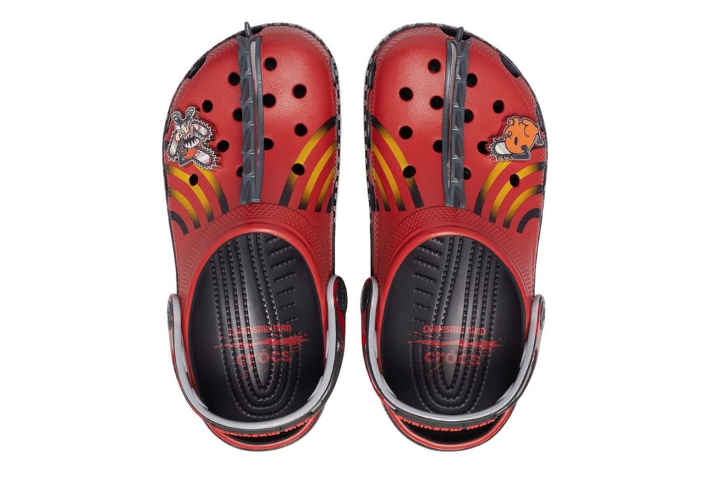 Crocs passe en mode manga avec une collection Chainsaw Man aussi déroutante qu’attendue - - crocs x chainsaw 9