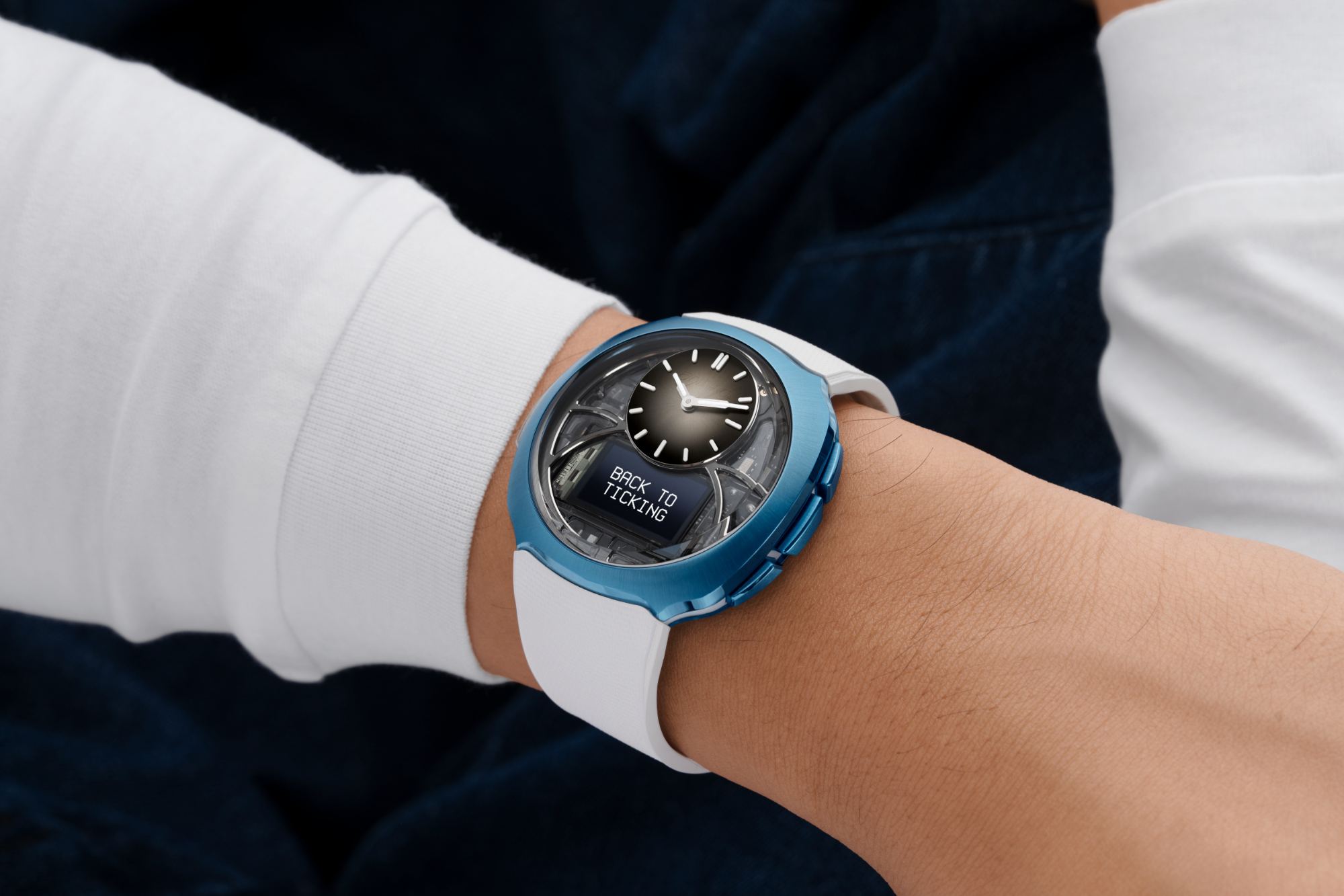 Ignorer vos messages pour tenir 365 jours : le parti pris radical de la nouvelle montre numérique H. Moser - - ignorer vos messages pour tenir 365 jours le parti pris radical de la nouvelle montre numerique h mo 1791540177